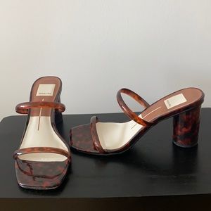 Tortoise shell Dolce Vita noles sandals